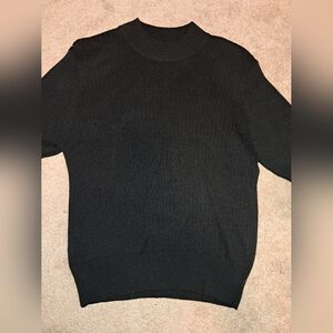 Vintage womens Laura Scott black short sleeve sweater shirt, size large